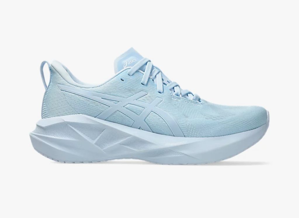 ASICS Novablast 5