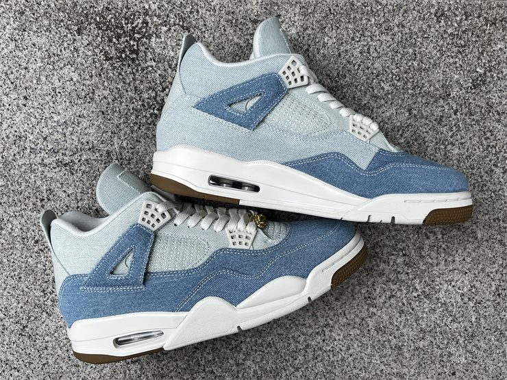 Air Jordan 4 Denim “Worn Blue” outlook
