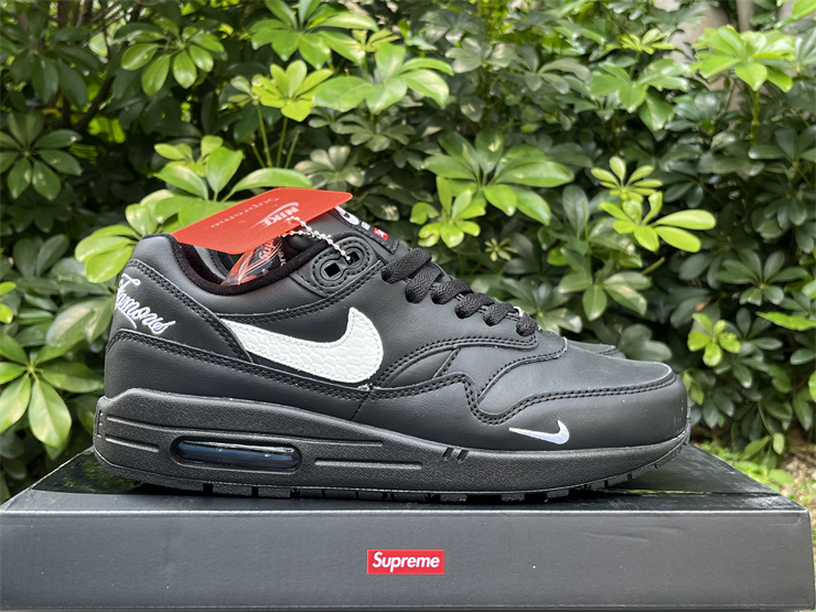 Supreme x Nike Air Max 1'87 black overlook