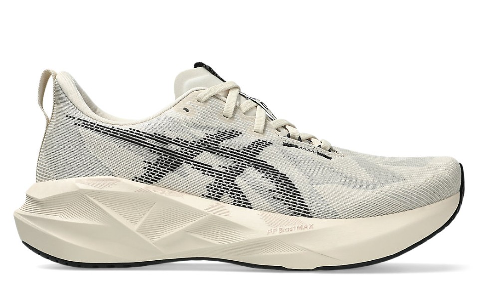 ASICS Novablast 5