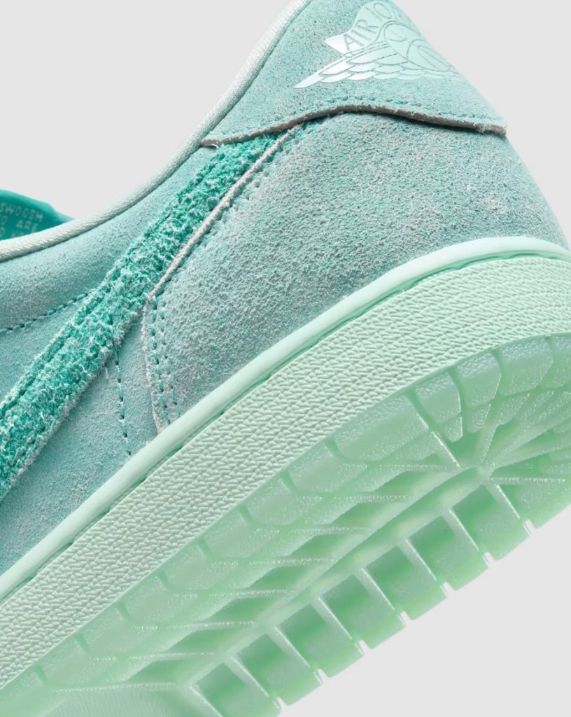 Air Jordan 1 Low OG Washed Teal outsole