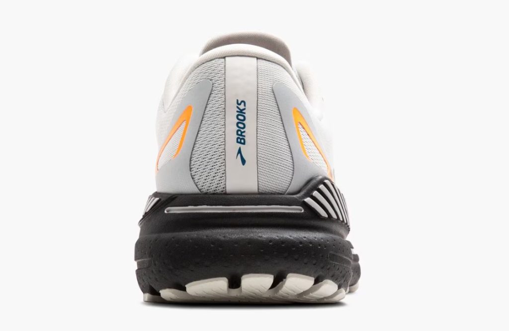 Brooks Adrenaline GTS 23 heels