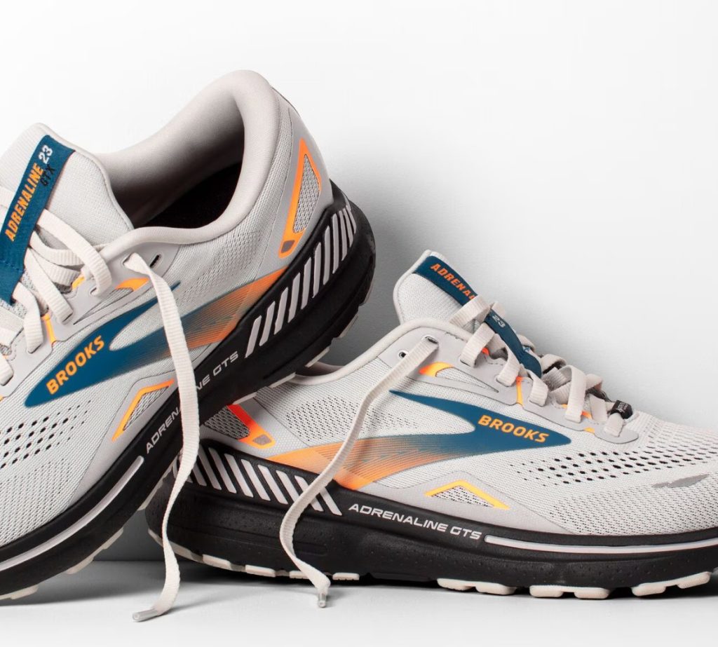 Brooks Adrenaline GTS 23 shoes