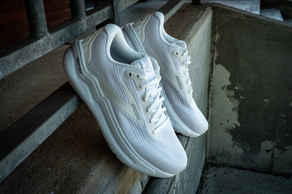 Brooks-Ghost-Max-2-angle