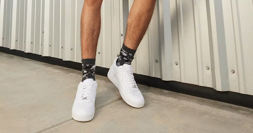 Nike Air Force 1 '07 style