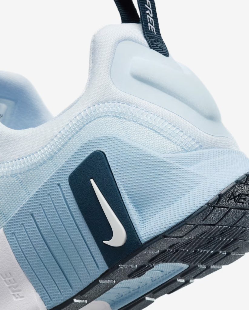 Nike Free Metcon 6 heels