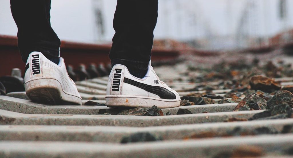 Best Travel Sneakers for men