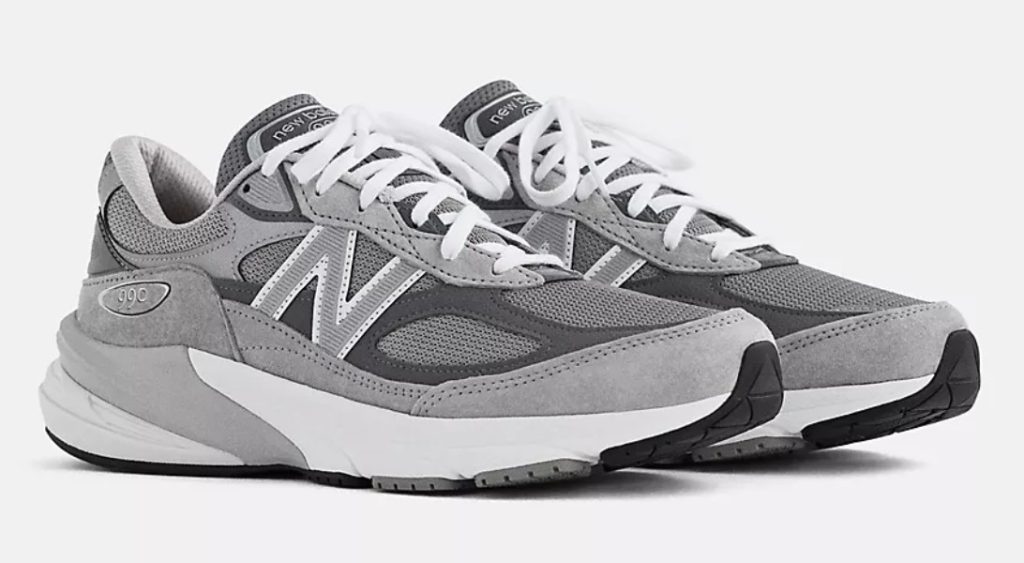 New Balance 990v6