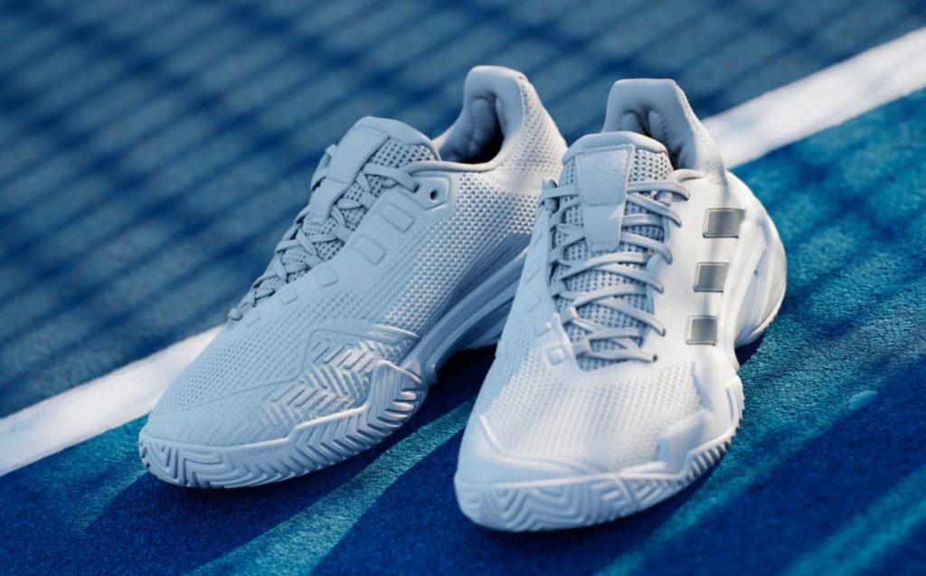 Womens's Adidas Barricade 13 tennis sneakers