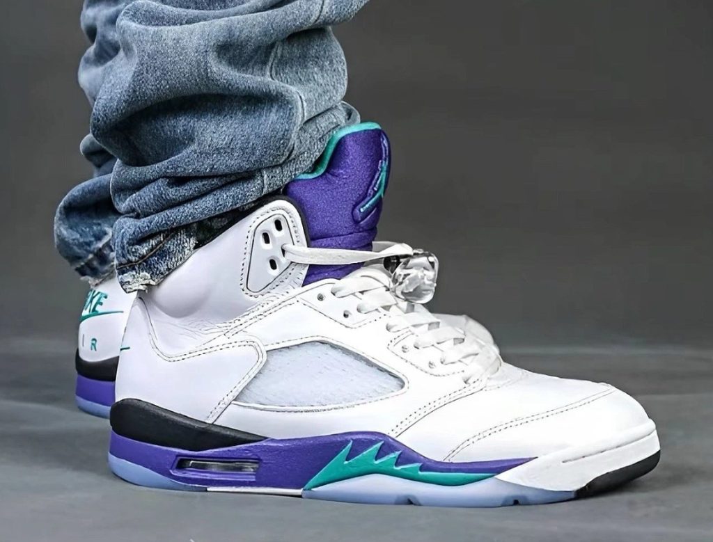 Jordan Air Jordan 5 Retro Grape on foot