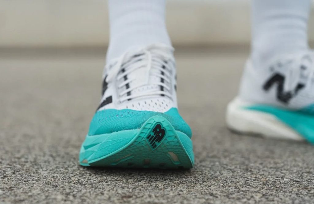 New Balance FuelCell SuperComp Pacer v2 details