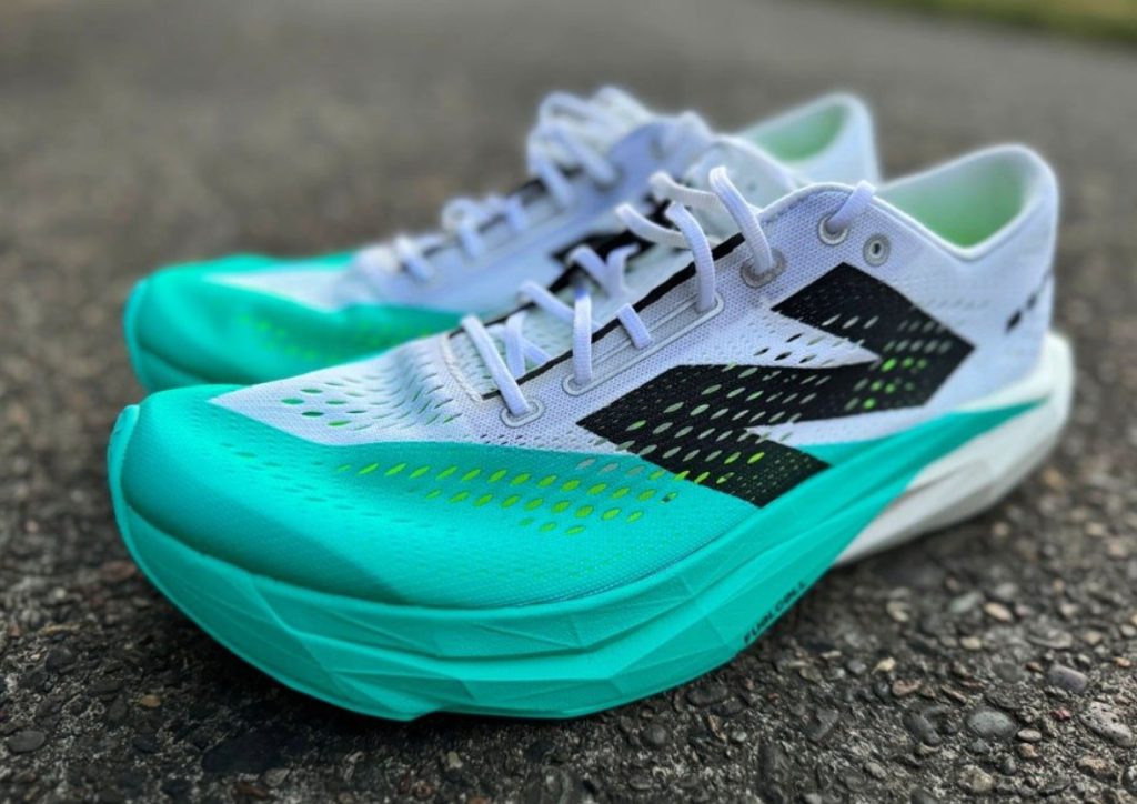 New Balance FuelCell SuperComp Pacer v2 sneakers