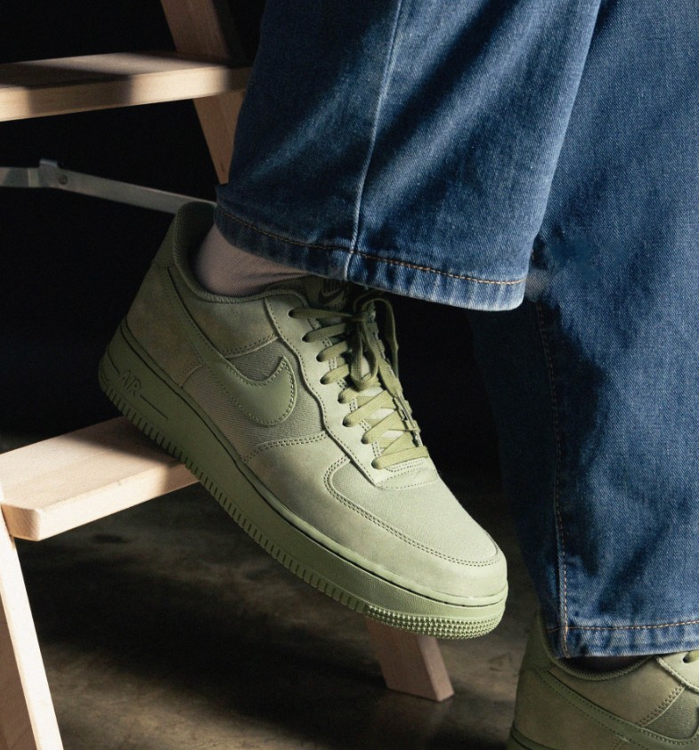 Nike Air Force 1 '07 LX Oil Green on foot